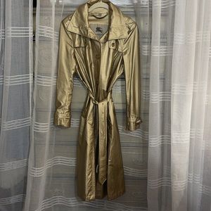 GOLD Burberry, London, authentic purchase from Nordstrom’s worn once sz 42